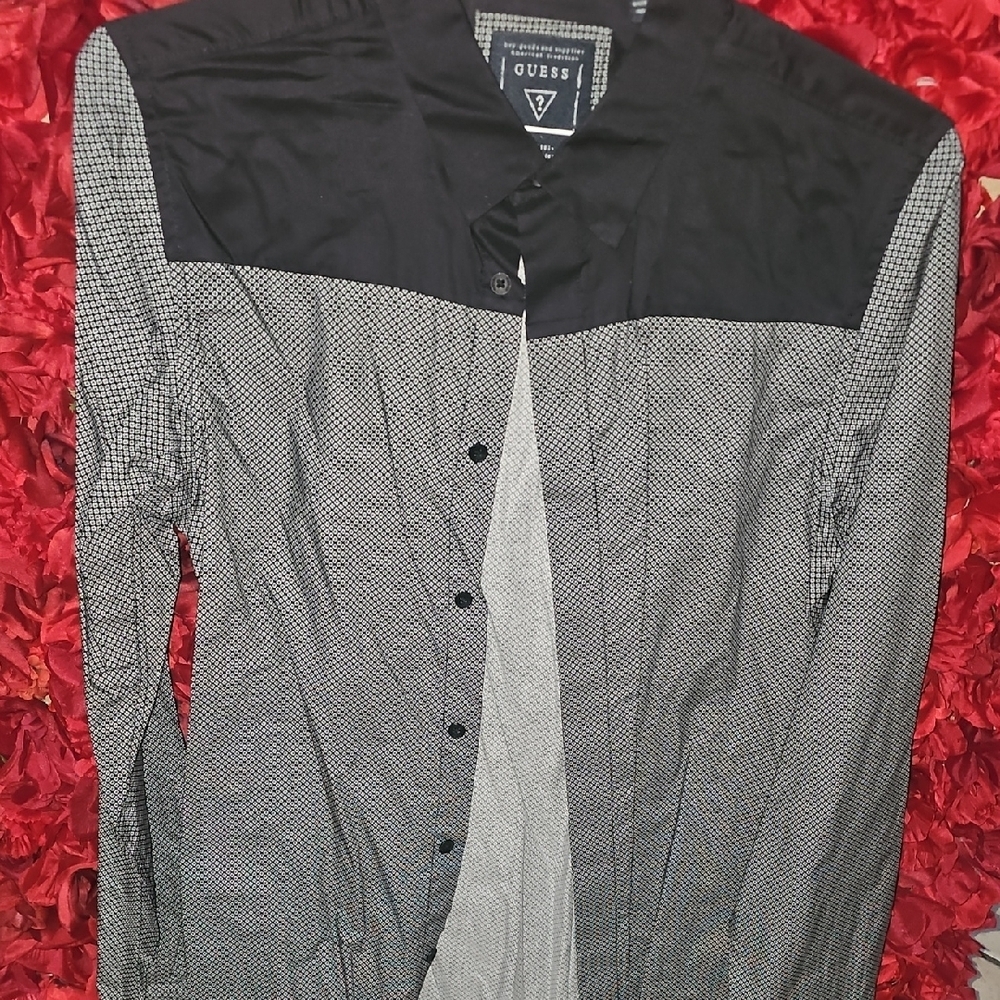 GUESS Men's Black and Gray Checkered Two Tone Shirt Size Medium
